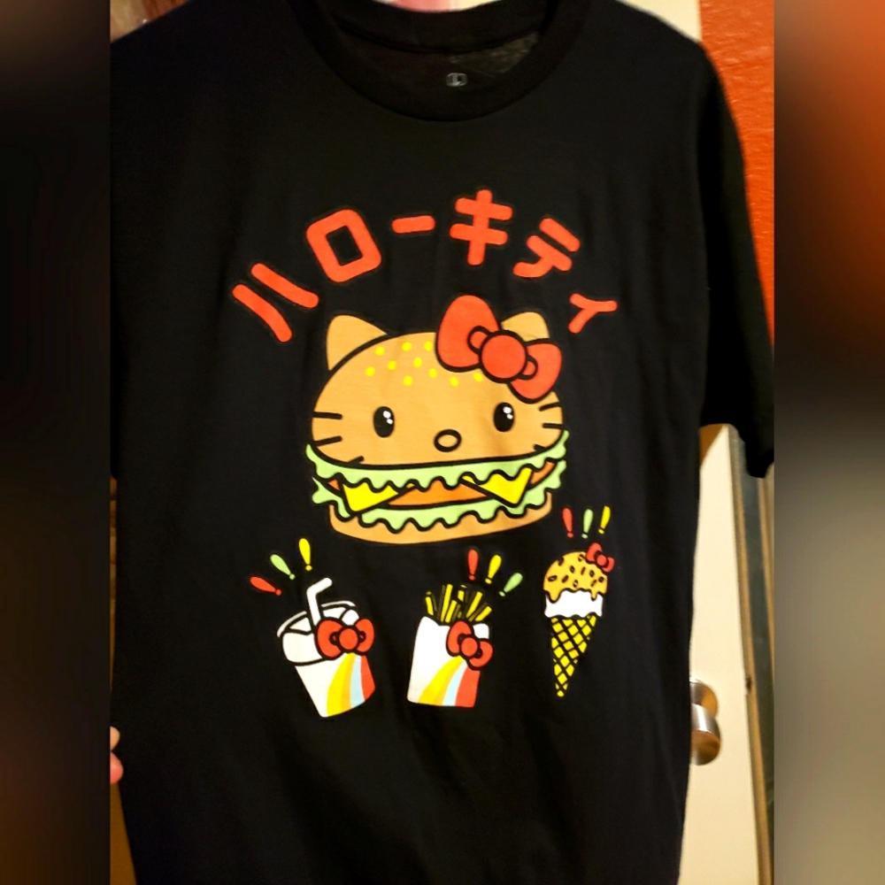 NWT Hello Kitty Large Tshirt